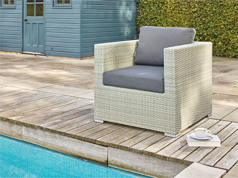 Kingscote Cloud Rattan L-Shape Sofa with Rectangle Dual Height Table, Armchair & Bench Alternative Image