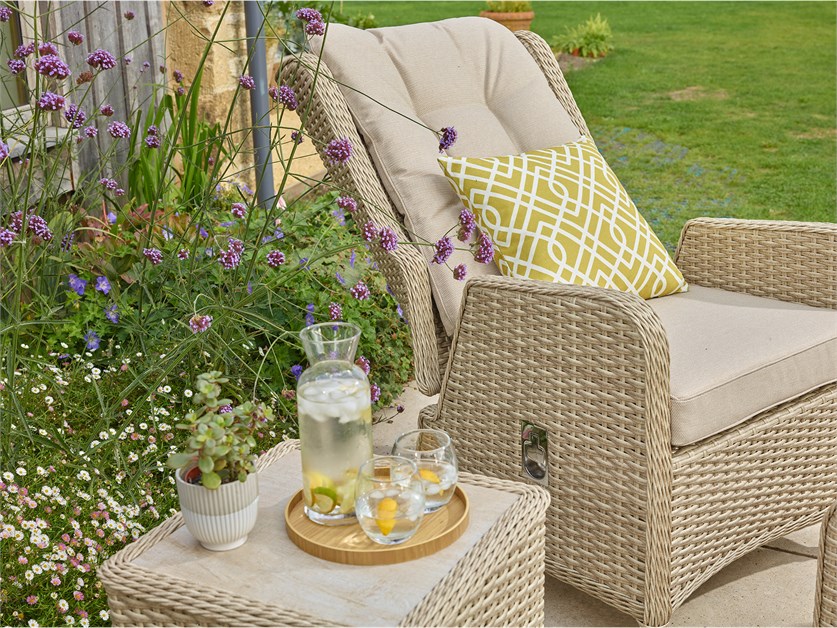 Somerford Rattan Deluxe Recliner Set with 2 Footstools & Side Table Alternative Image