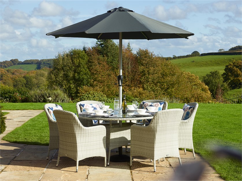 Tetbury Cloud Rattan 6 Seat Round Dining Set with Glass Top, Parasol & Base